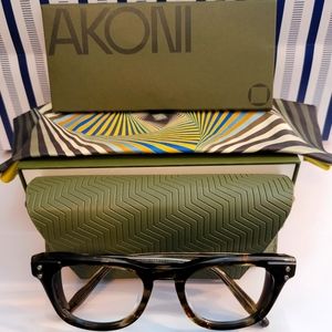Akoni Orion – Green Tortoise Swirl/Olive Side Shields Frame